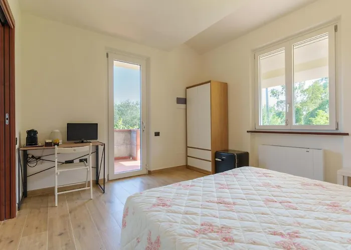 Pensión I 7 Meli Sarzana